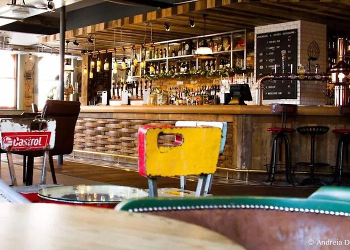 Brewhouse And Kitchen